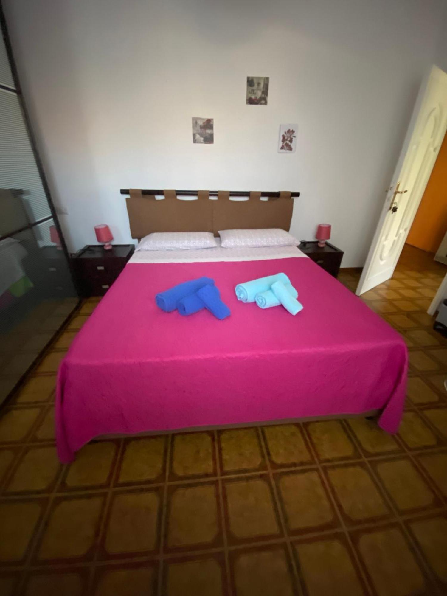 Apartamento A Casa Da Mari Stanza Privata Bagno Condiviso Olbia Exterior foto