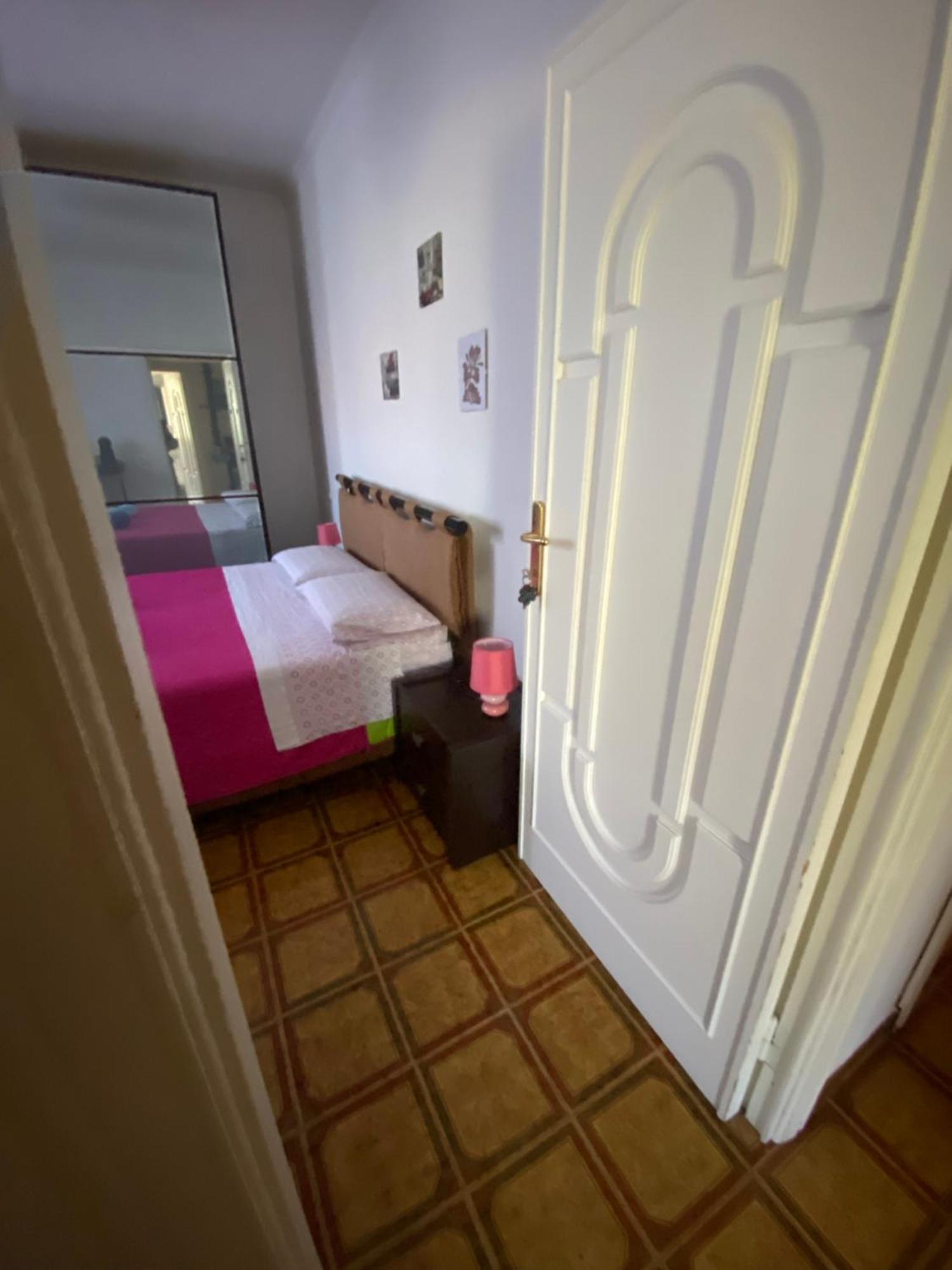 Apartamento A Casa Da Mari Stanza Privata Bagno Condiviso Olbia Exterior foto